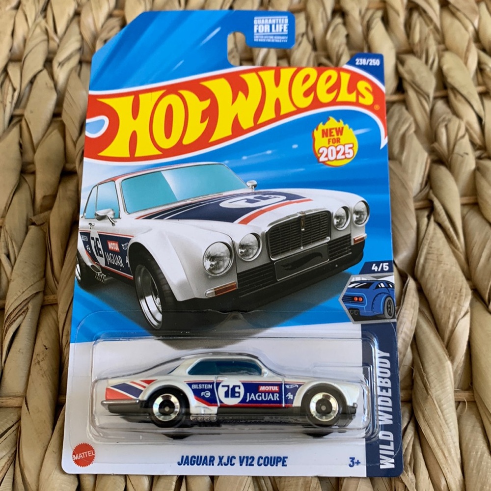 Jaguar XJC V12 Coupe Hot Wheels 76 Race Car HotWheels Racing Diecast Toy 2025 🆕